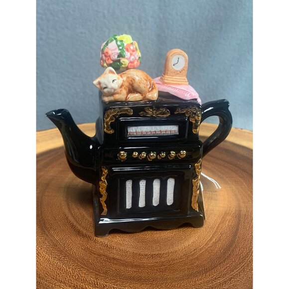 Vintage Cardinal Inc. Black Teapot Stove Design with Cat & Flowers - Picture 2 of 13